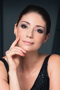 Sofia Escobar in Reflejo