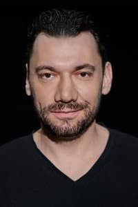 Dominik Bąk in Brzuch straszliwej maszyny, wykrwawiającej się na śmierć