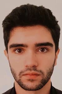 Mark Vicente in O Estranho