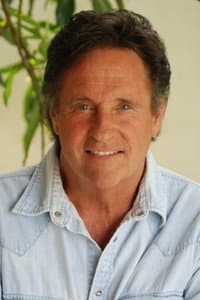 Robert Hays in Een Avontuur met een Staartje: Het Mysterie van het Nachtmonster