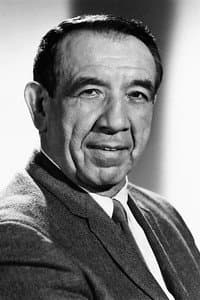 Mike Mazurki in Man in the Vault
