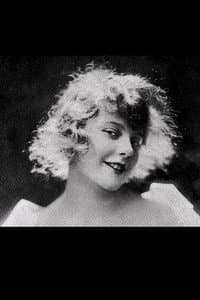 Simone Sandre in Enfants de Paris