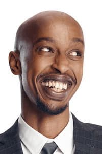 Michel Mpambara in Comment conquérir l'Amérique en une nuit