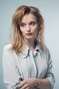 Julia Bache-Wiig in Få meg på, for faen