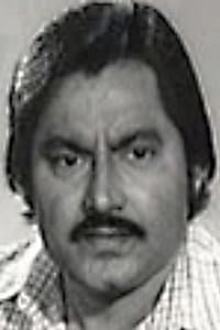 Shambhu Bhattacharya in Mej Didi