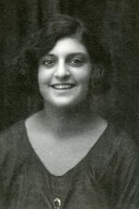 Tina de Jarque in Carne de fieras