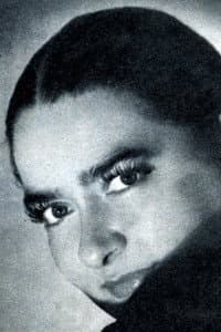 Agnese Dubbini in Siamo uomini o caporali