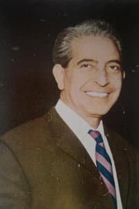 Esmail Koushan in Fanoos Khiyal
