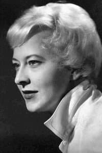 Dora van der Groen in Minder dood dan de anderen