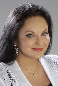 Crystal Gayle in Coal Miner's Daughter: A Celebration of the Life and Music of Loretta Lynn