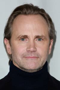 Lee Tergesen in Into The Dark