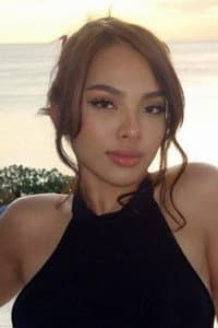 Mia Cruz in Mahal ko ang Mahal Mo