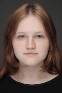 Polina Stepanova in Поцелуй сестры