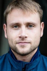 Max Riemelt in Blutgeld