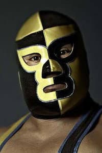 Pierroth Jr. in Vampiro, guerrero de la noche