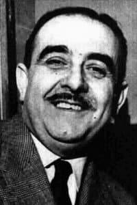 Alessandro Cutolo in Il Prof. Dott. Guido Tersilli primario della Clinica Villa Celeste convenzionata con la Mutua