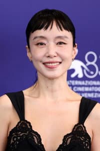 Jeon Do-yeon in 무뢰한