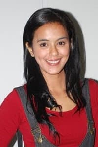 Varissa Camelia in Cinta Pertama