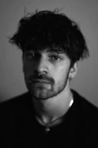 Sean Lìonadh in Time for Love