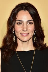 Annie Parisse in Eric LaRue