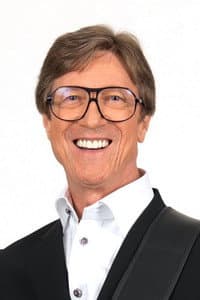 Hank Marvin in The Strat Pack: Live in Concert