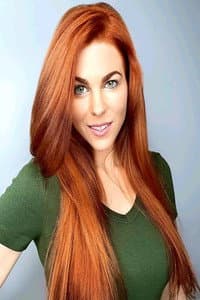 Arianna Lexus in Counterfeit