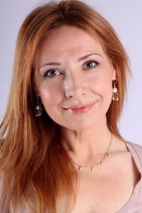 Yelena Danova in Foreign Correspondents