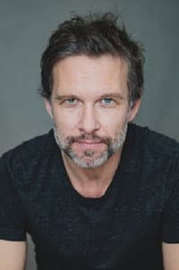 Yann Sundberg in Rien ne vaut la douceur du foyer