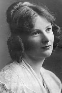 Viola Lyel in A Political Party