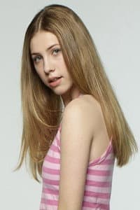 Mila Brener in Klaus