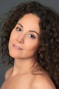 Antonina Makarchuk in 8 Luchshikh Svidaniy