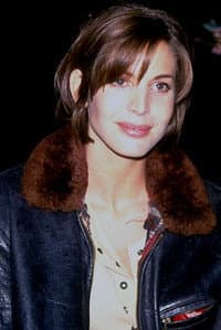 Lucinda Weist in The Silencers