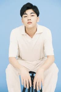 Zhou Siyu in 得闲谨制