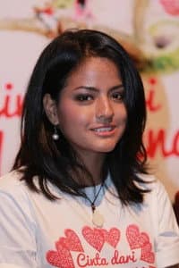 Amyra Jessica in Sepatu Dahlan