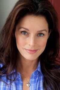 Sarah Deakins in Lease on Love