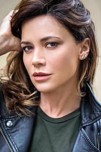 Camilla Ferranti in Alice
