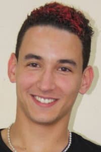 Raphaël Yeaahh in Premiere Aventure