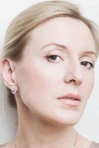 Oksana Gulyaeva in Русское Краткое. Выпуск 1