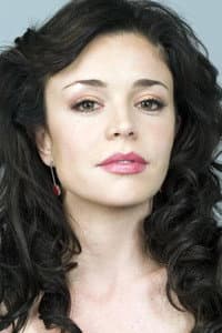 Flora Martínez in I'm with Lucy