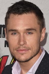 Sam Underwood in Ophelia