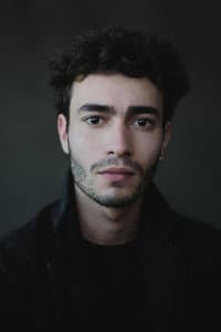 Yaseen Aroussi in Mangas