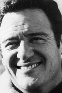 Bob Simmons in The Great Van Robbery