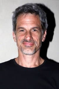 Rafael Ferro in La vida después