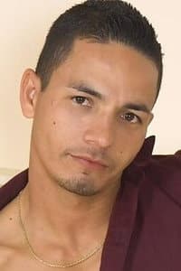 Antonio Vargas in Hola Papi