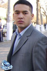 Ulug'bek Qodirov in Majnun