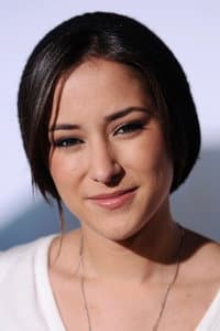 Zelda Williams in Noobz
