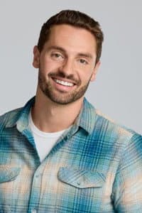 Ezra Moreland in Christmas on Duty