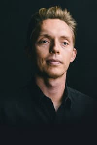 Joshua Fields Millburn in De Minimalisten: Minder Is Nu