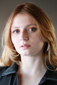 Yasemin Szawlowski in Bana Karanlığını Anlat