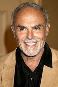 John Saxon in Una Magnum Special per Tony Saitta